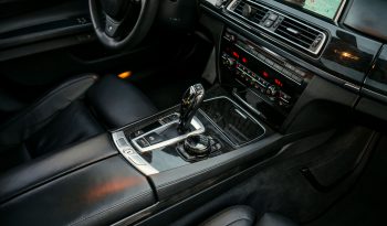 BMW 750, 4.4 l., sedanas full
